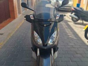 YAMAHA - X MAX