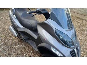 VENDO PIAGGIO MP3 250 I.E. USATA A PAVIA (CODICE 9830442) - MOTO.IT
