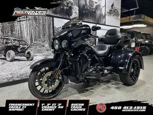 2025 HARLEY-DAVIDSON TRI GLIDE ULTRA 114 VIVID BLACK BLACK TRIM