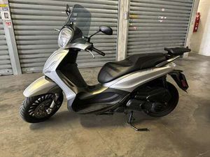 PIAGGIO BEVERLY 300 BEVERLY 300 S I.E. ARGENTO