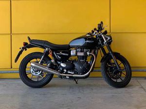 TRIUMPH STREET TWIN NERO