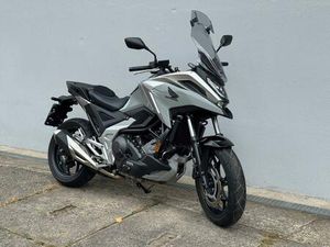 HONDA NC750XD FAST NEU