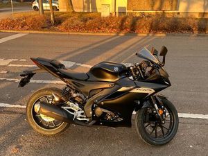 YAMAHA YZF-R125