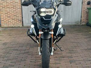 ② BMW R1200 GS TRIPPLE BLACK