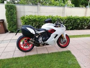 MOTO DUCATI SUPERSPORT S - 12/2017
