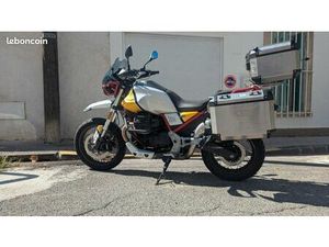 MOTO GUZZI V85TT+ BAGAGERIE COMPLÈTE + ACCESSOIRES