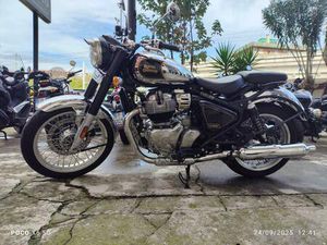 VENDO ROYAL ENFIELD CLASSIC 650 (2025) USATA A MILANO (CODICE 9832603) - MOTO.IT