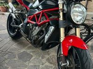 MV AGUSTA BRUTALE 910