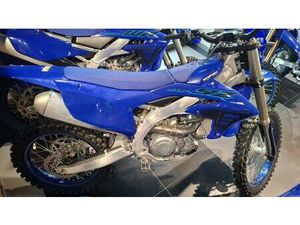 VENDO YAMAHA YZ 450 F (2024) NUOVA A LEGNANO (CODICE 9832365) - MOTO.IT