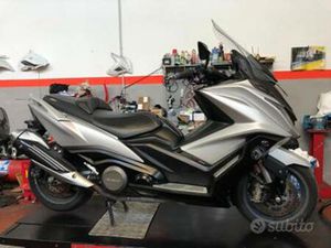 KYMCO AK 550 COME NUOVO ACCESSORIATO