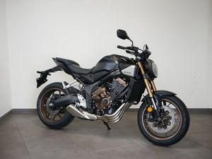 HONDA CB650R E-CLUTCH