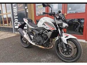KAWASAKI Z400 - 2023 - LOW MILES - SHOWROOM CONDITION