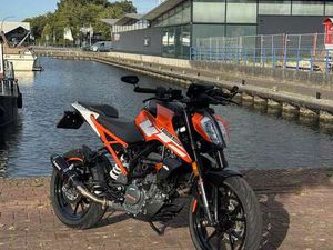 A1 11KW AKRAPOVIC 2019