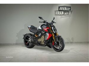 MOTO NEUVE: DUCATI DIAVEL V4 RS