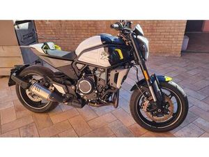 VENDO CFMOTO 700CL-X SPORT (2022 - 25) USATA A GROTTAMMARE (CODICE 9832954) - MOTO.IT