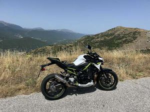 KAWASAKI Z 900 BIANCO