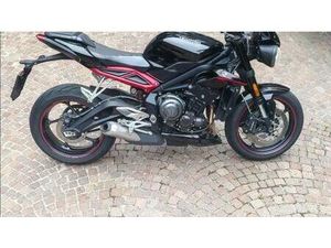 VENDO TRIUMPH STREET TRIPLE R (2017 - 20) USATA A MILANO (CODICE 9833085) - MOTO.IT