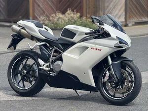 DUCATI 848