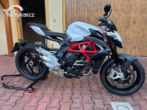 MV AGUSTA BRUTALE 800