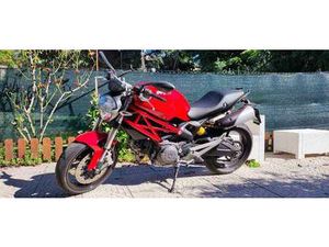 DUCATI MONSTER 696 ROSSO