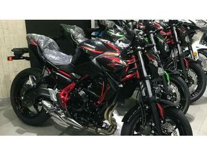 VENDO KAWASAKI Z 650 (2025 - 26) NUOVA A CAPUA (CODICE 9623614) - MOTO.IT
