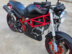 DUCATI MONSTER