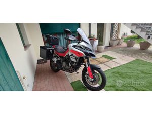 MOTO DUCATI MULTISTRADA