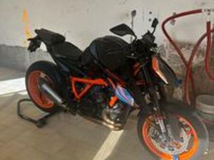 KTM 1290 SUPER DUKE R