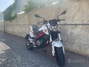 MOTO BENELLI TNT 125