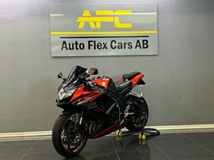 SUZUKI CYCLES GSX-R750 YOSHIMURA L NYBESIKTAD L NYSERVAD (FRH176) - BYTBIL.COM ◊