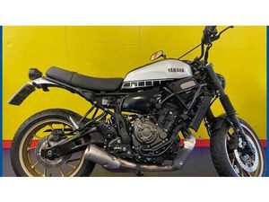 VENDO YAMAHA XSR 700 LEGACY (2023 - 25) USATA A ROMA (CODICE 9834455) - MOTO.IT