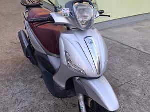 PIAGGIO BEVERLY 350 350 CM3, 2013 GOD.