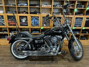 2013 HARLEY-DAVIDSON DYNA® SUPER GLIDE® CUSTOM