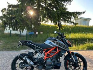 KTM DUKE 125