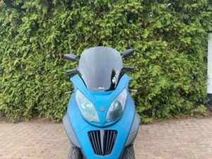CUSTOM & NETTE PIAGGIO MP3 250CC -2008- AKRAPOVIC -ONDERHOUD — SCOOTERS | PIAGGIO — MARKTPLAATS