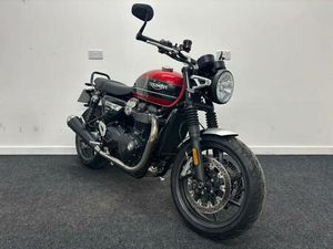 TRIUMPH SPEED TWIN 1200