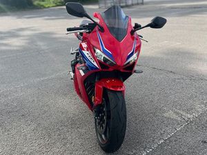 HONDA CBR 650 R E-CLUTCH