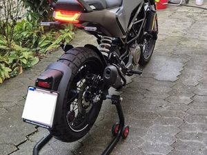 HUSQVARNA SVARTPILEN 401, 2022 GOD.