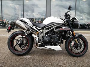 TRIUMPH SPEED TRIPLE 1050 RS 2018 1050 CM3 | MOTO ROADSTER | 18 470 KM | BLANC | 25480 ECOLE VALENTIN