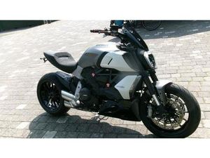 DUCATI DIAVEL 1260 *HOHER KENNZ.TRÄGER*