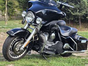 HARLEY-DAVIDSON ELECTRA GLIDE STANDARD NERO