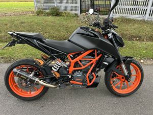 KTM DUKE 125 - 2021 - OKAZJA KAT.A1 TOSZEK