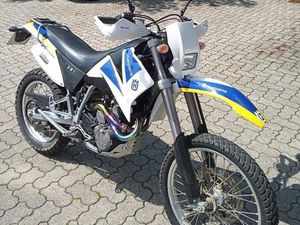 KTM 640 LC4 ENDURO IM HUQVARNA GEWAND