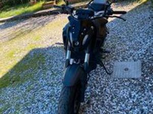 YAMAHA MT07