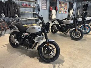 2026 ROYAL ENFIELD MOTORS GUERRILLA 450