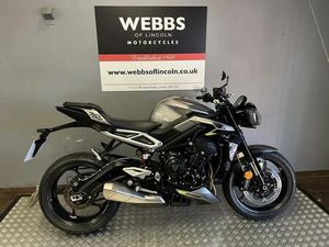 TRIUMPH STREET TRIPLE 765 R