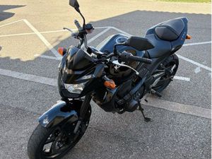 KAWASAKI Z750