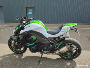 KAWASAKI Z1000