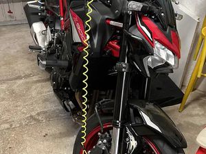 KAWASAKI Z 900