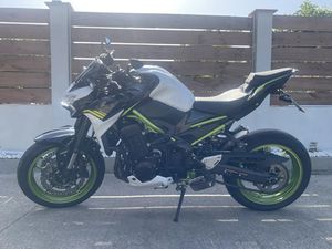 KAWASAKI Z 900